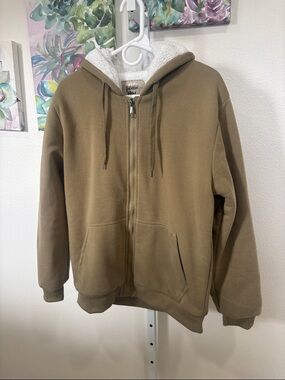 Jackson Hole Sherpa-Lined Zip Hoodie in Tan